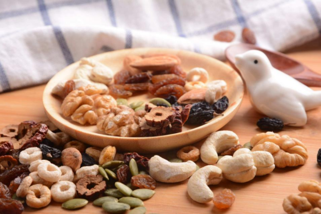 洽洽磕堅(jiān)果，老樹(shù)開(kāi)新花 堅(jiān)果食品的創(chuàng)新與傳承